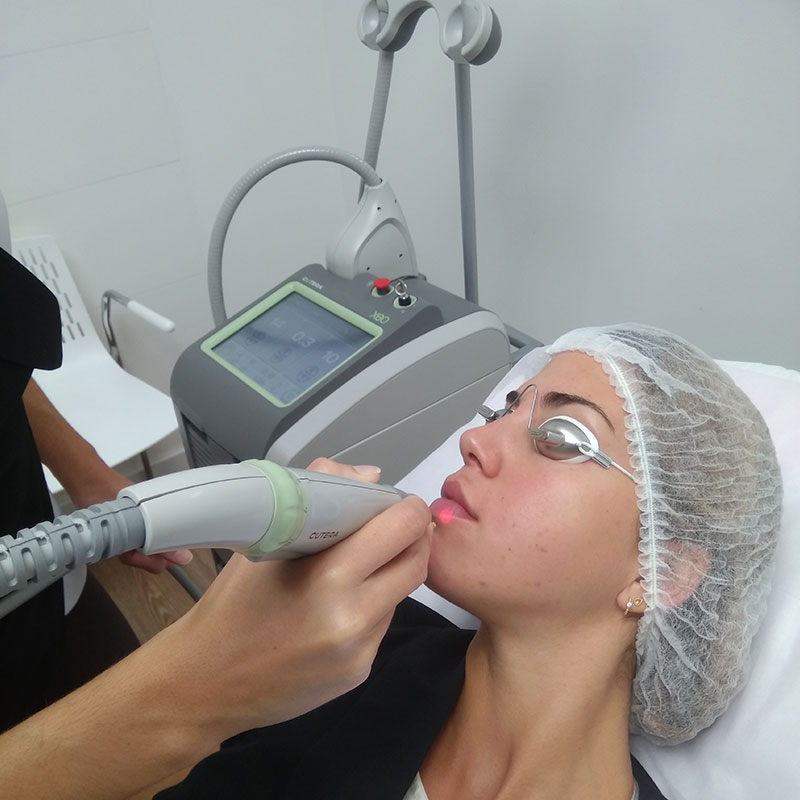 Ángela Morente es un nuevo y acogedor Centro de Estética y Belleza Integral ubicado en el interior del centro deportivo Inacua, de la ciudad de Murcia.